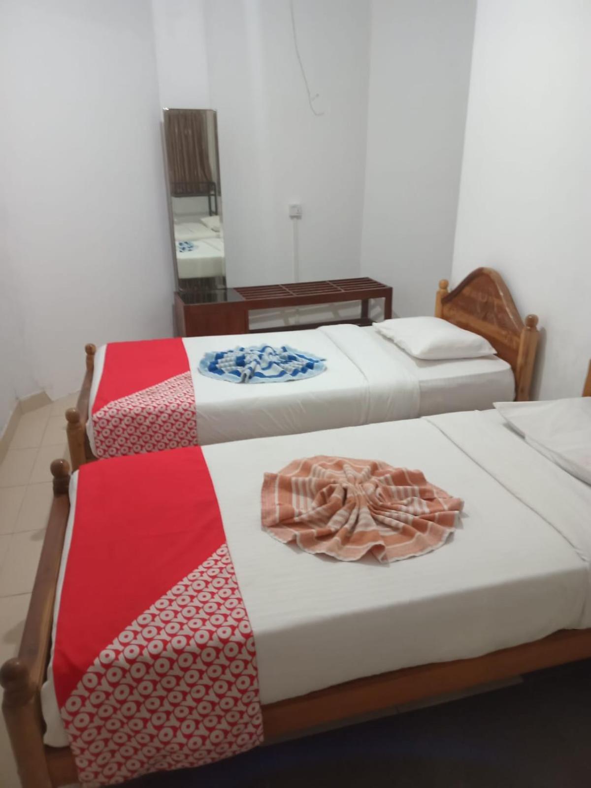 Blue Haven Guest House แคนดี้ ภายนอก รูปภาพ